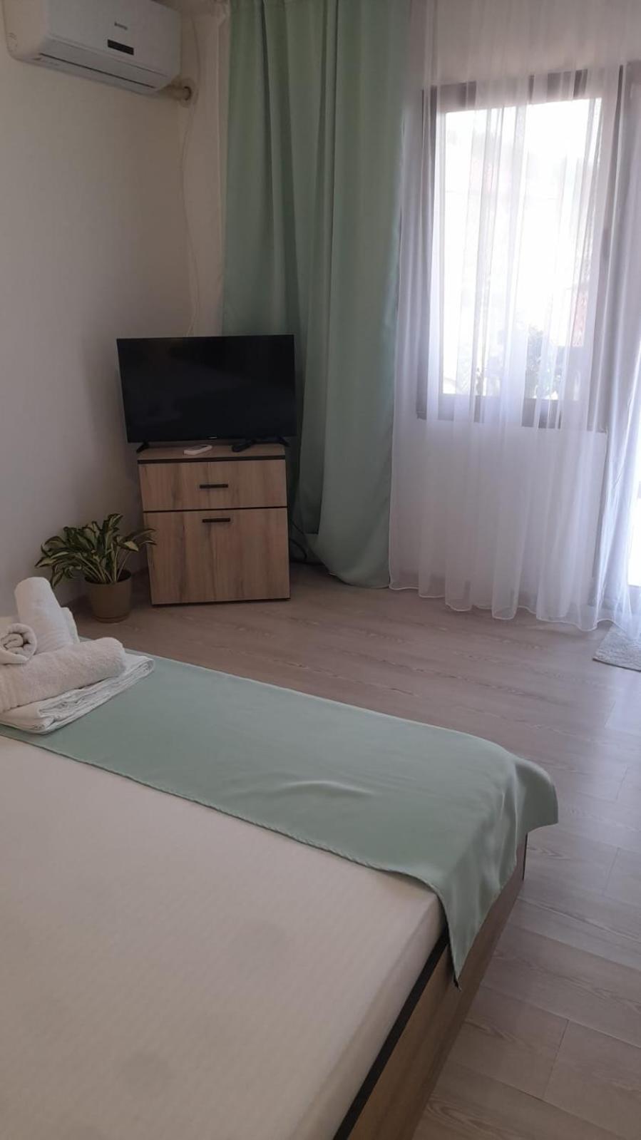 Hotel Casa Elena Ieşelniţa Extérieur photo